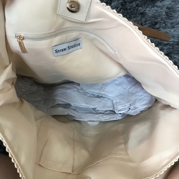 NWT Beach Tote - Picture 2 of 5